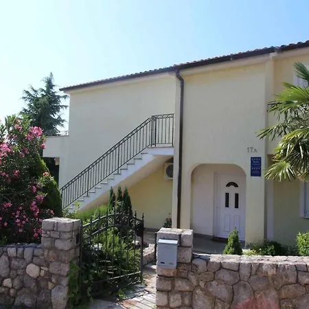 Malinska, Krk 15 * Малинска