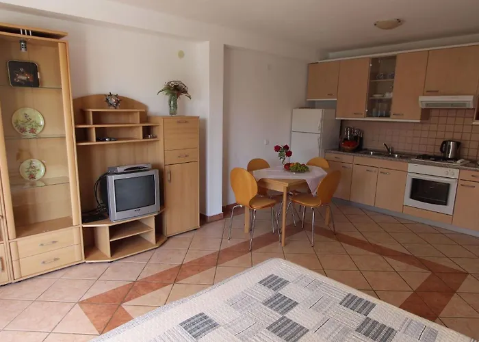 Marica 1 - Insel Krk 12957 *