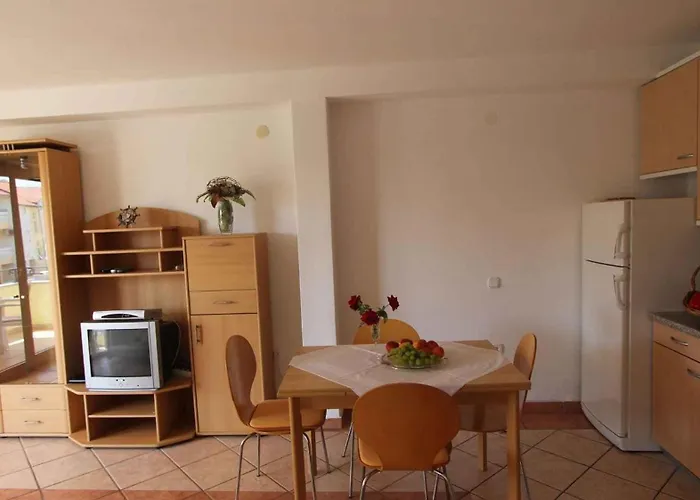 Marica 1 - Insel Krk 12957 Апартаменты Малинска