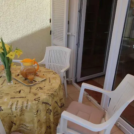 Malinska, Krk 15 Apartment *