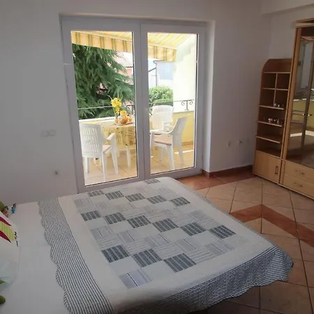 Apartment Malinska, Krk 15 Malinska